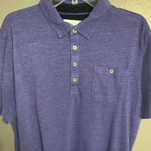 Banana republic men’s heritage polo.